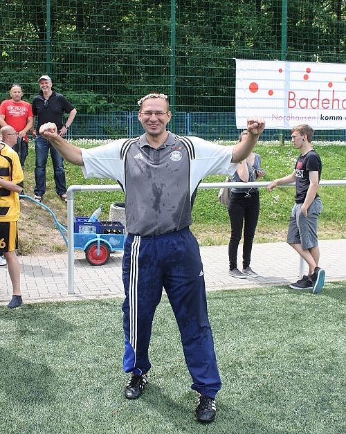 Aufgestiegen mit 13:0-Sieg