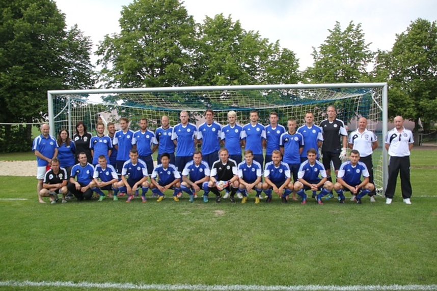 Wacker testet in Struth