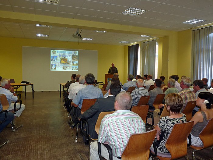 Bundeswehr mit Symposium