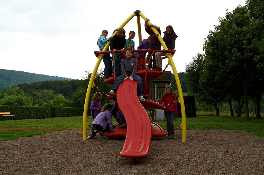 Neue Spielger&auml;te f&uuml;r Sollstedter Grundschule