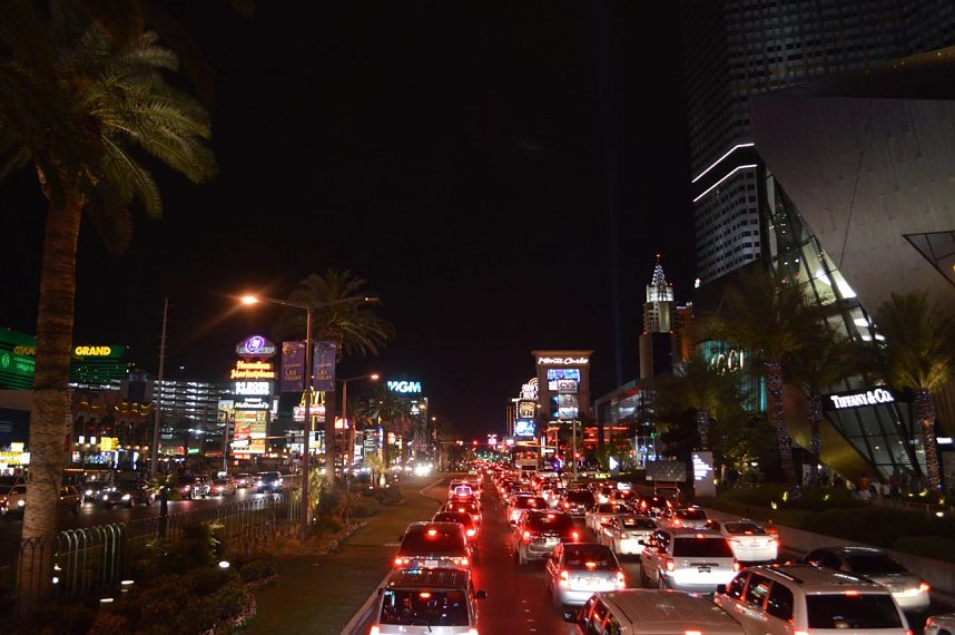 Las Vegas erwacht bei Nacht
