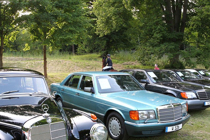 Die neue S-Klasse pr&auml;sentiert