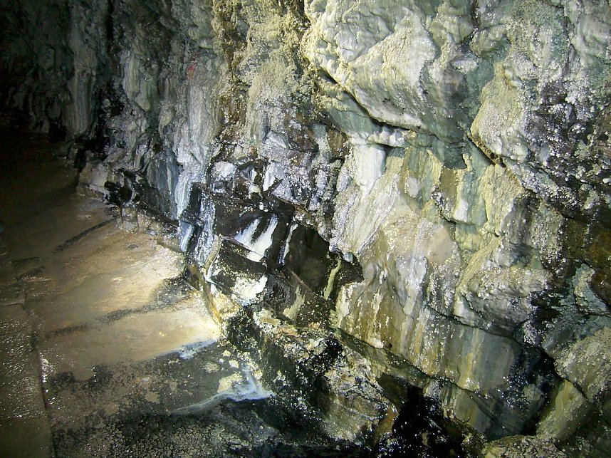 K&uuml;hle in der Langen Wand