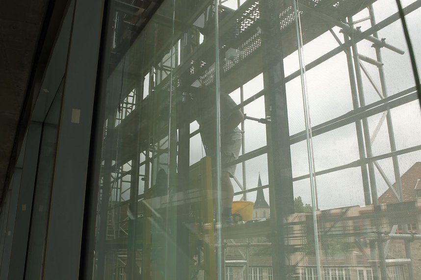 Besuch im Palast aus Glas und Beton