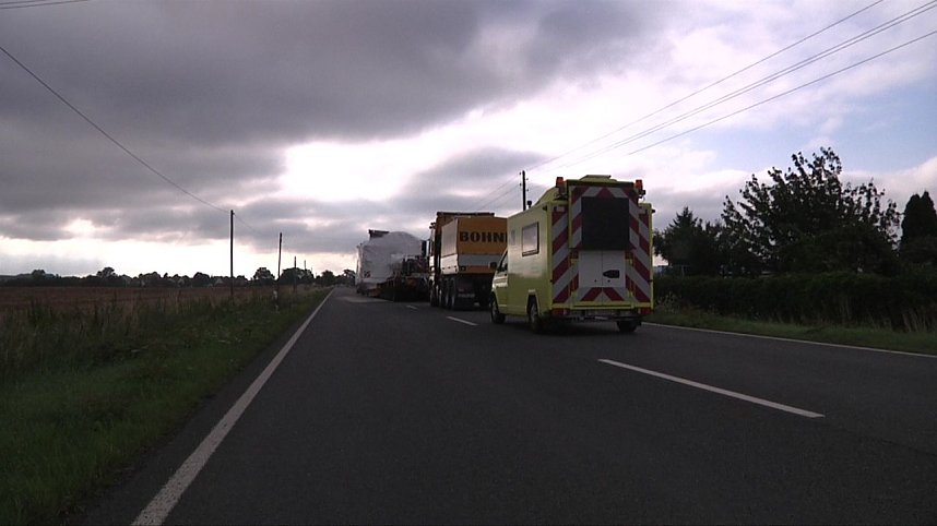 Schwerlasttransport liegengeblieben