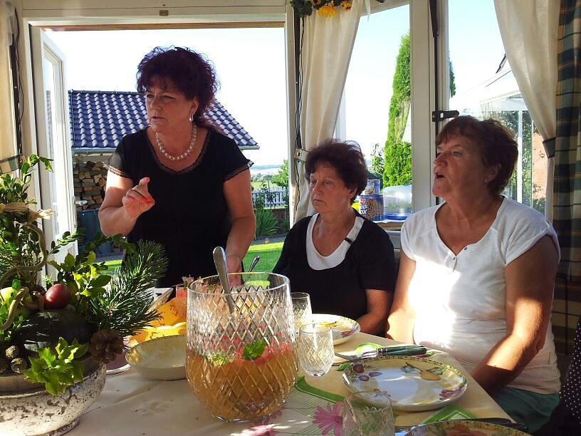 Gespr&auml;ch in der Goldenen Aue