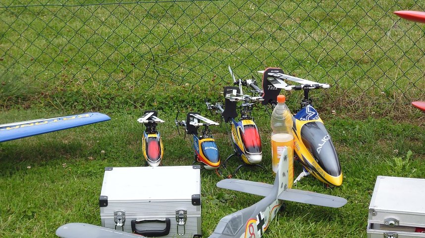 &Uuml;ber den Wolken und am Boden