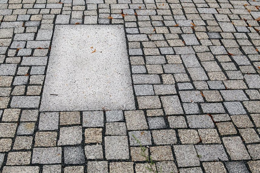 Wurde f&uuml;r die Gehwege in der Kranichstra&szlig;e, Pferdemarkt ausgew&auml;hlt.