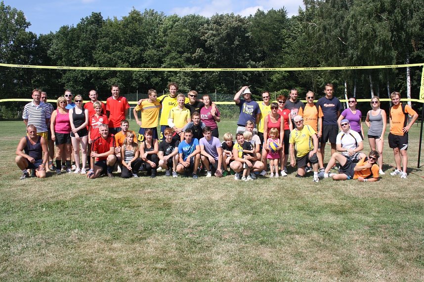 Volleyball-Open-Air in S&uuml;lzhayn