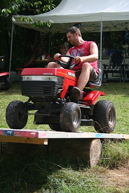 Auf den Rasen - fertig - los