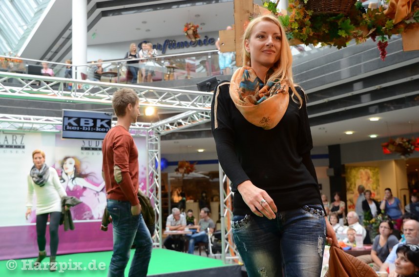 Modenschau in der S&uuml;dharzgalerie