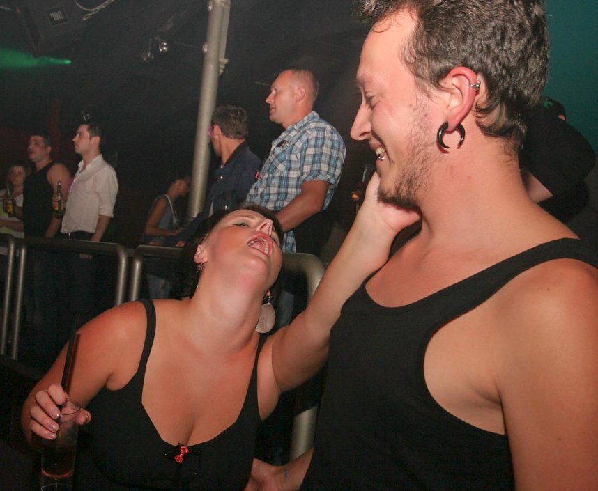 Pornobrillen-Party im Sax