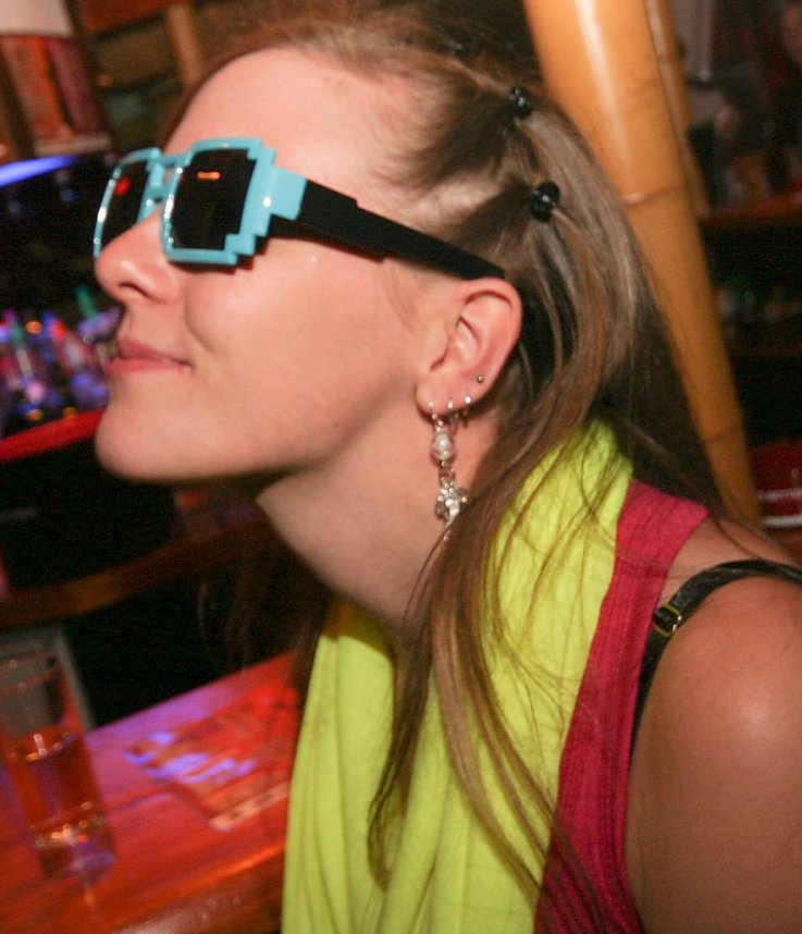 Pornobrillen-Party im Sax