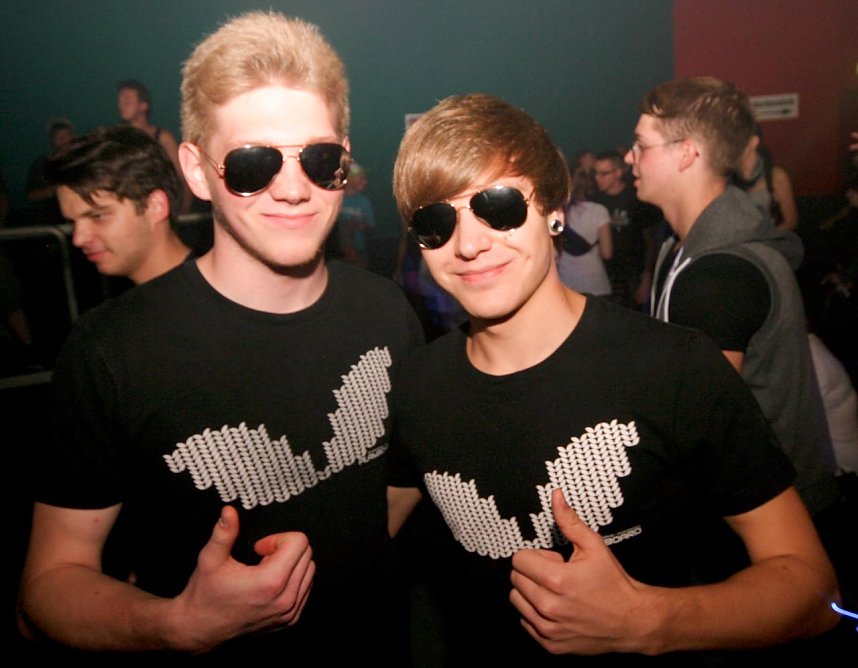 Pornobrillen-Party im Sax