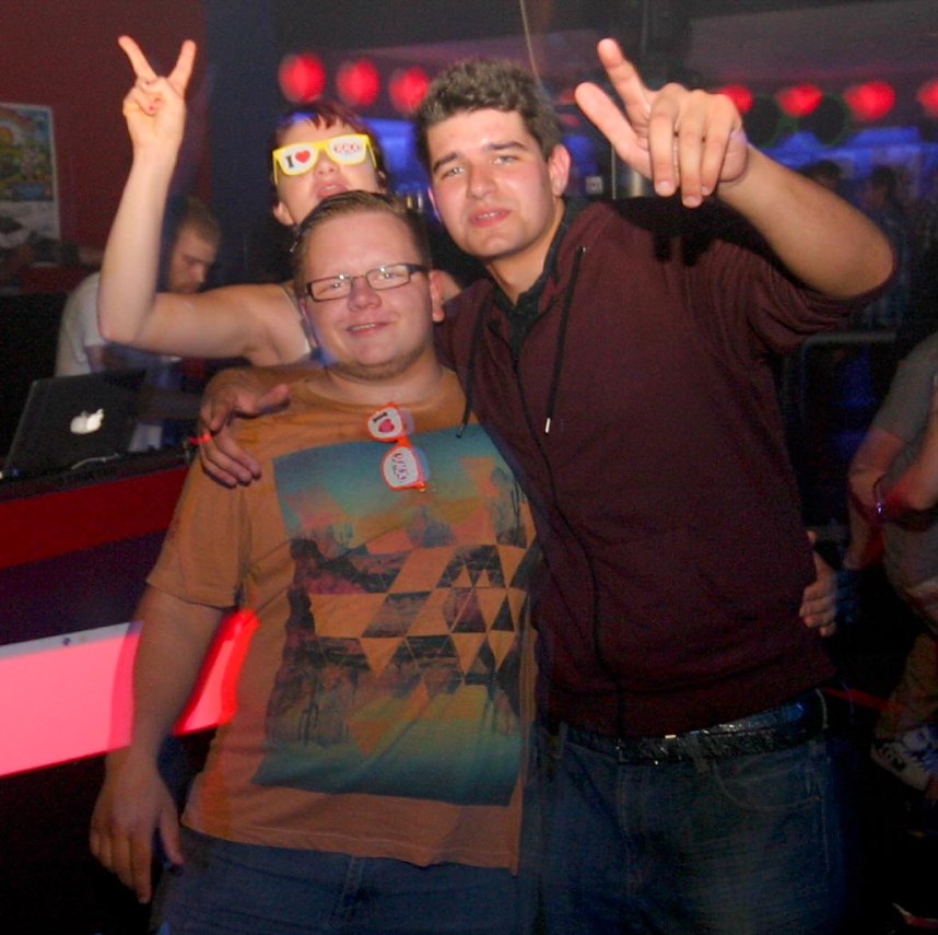 Pornobrillen-Party im Sax