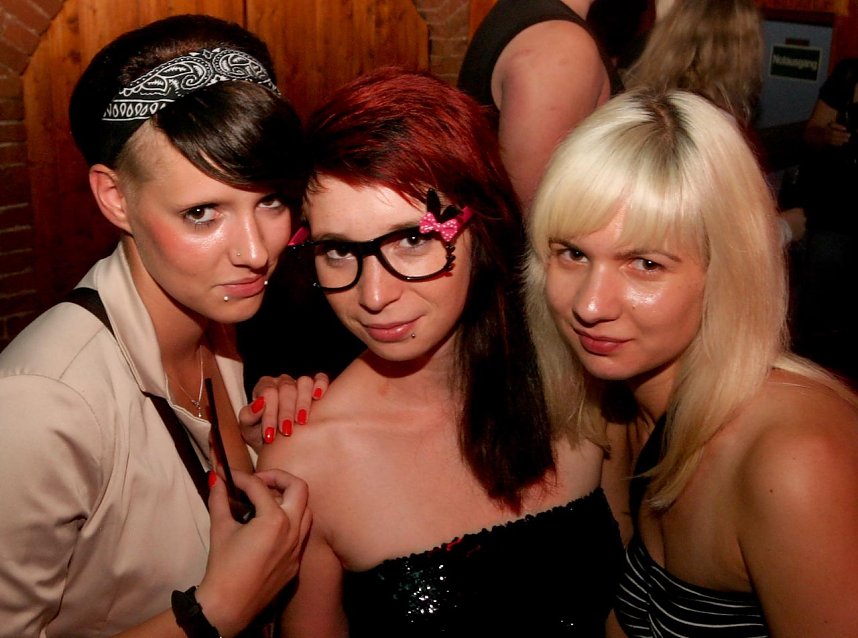 Pornobrillen-Party im Sax