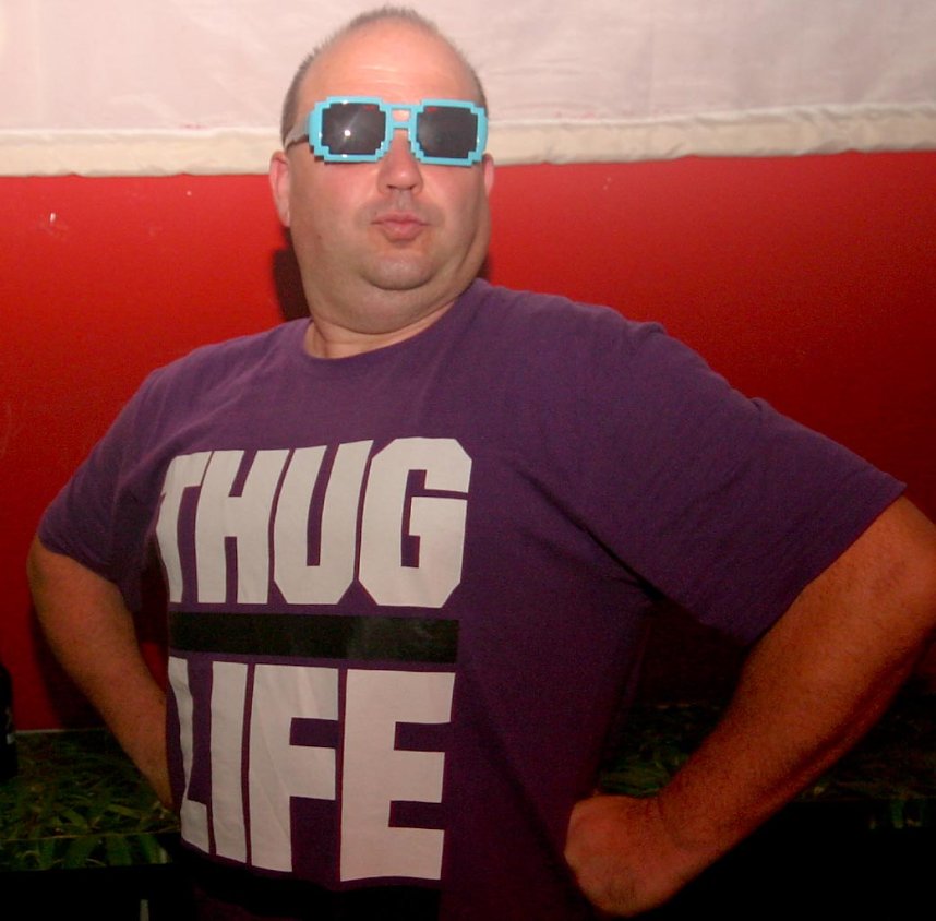 Pornobrillen-Party im Sax