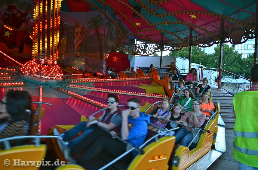 Ladys auf den Rummel