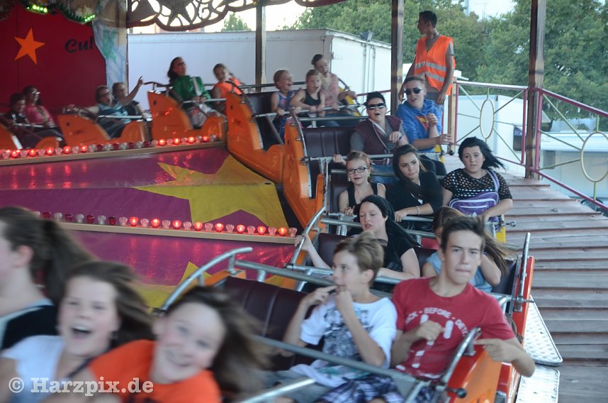 Ladys auf den Rummel