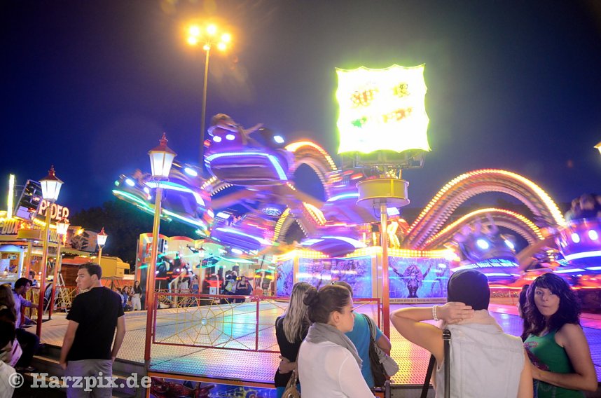 Ladys auf den Rummel