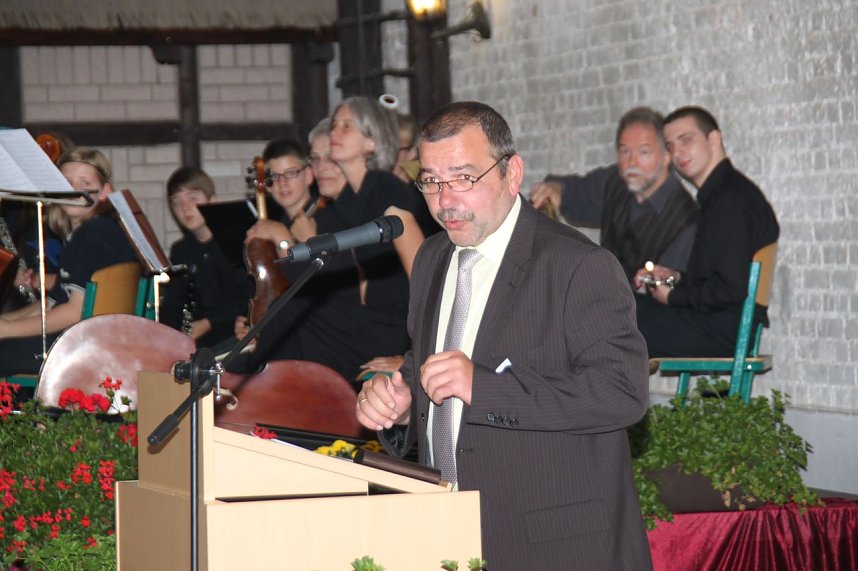 Offen nur f&uuml;r geladene G&auml;ste