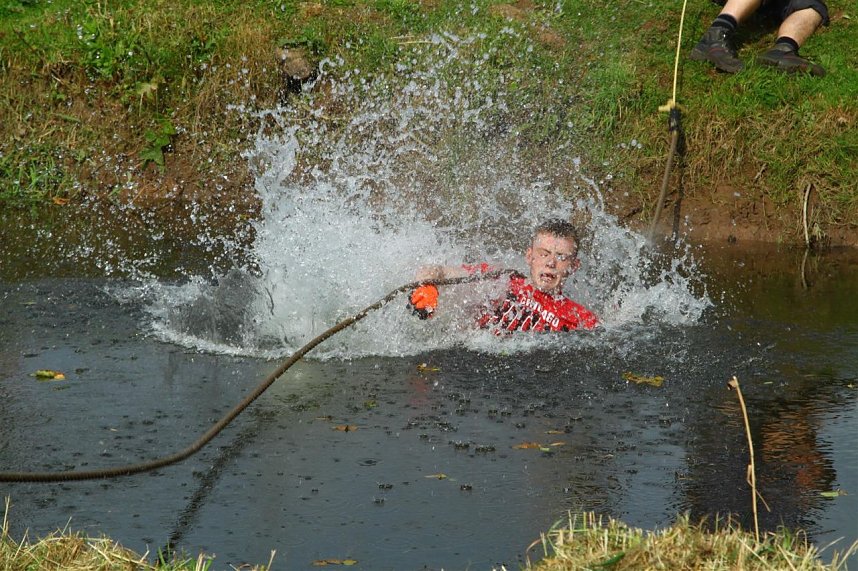 Tauziehen &uuml;ber die Wipper 2013
