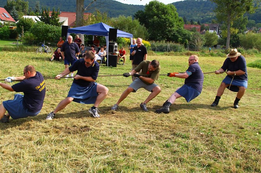 Tauziehen &uuml;ber die Wipper 2013