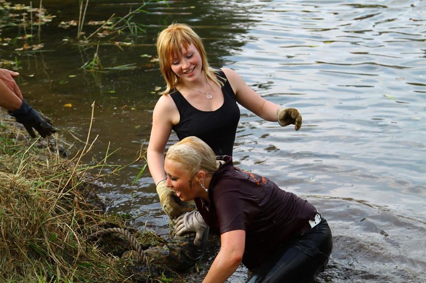 Tauziehen &uuml;ber die Wipper 2013