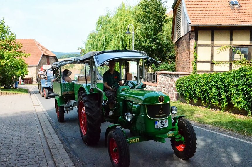 Schlepperfest in Herrmannsacker (Teil 1)
