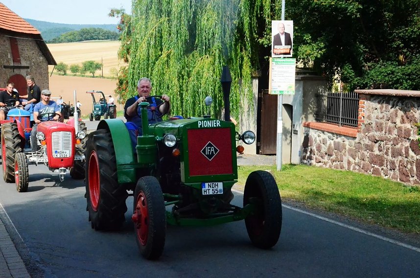 Schlepperfest in Herrmannsacker (Teil 1)