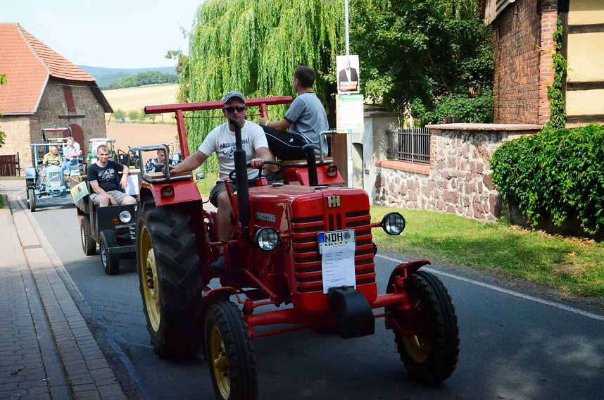 Schlepperfest in Herrmannsacker (Teil 1)