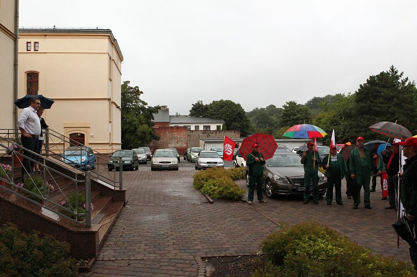 Mitarbeiter der Service-Gesellschaft protestierten