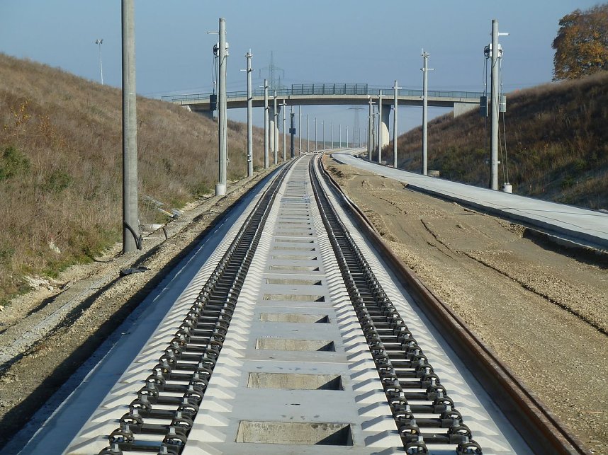 Produktion der Gleistragplatten