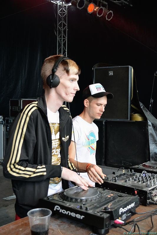 Holi-Festival am Stausee