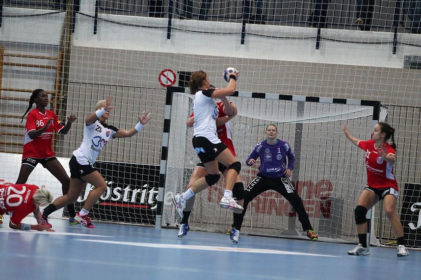 THC gewinnt den CL-Auftakt