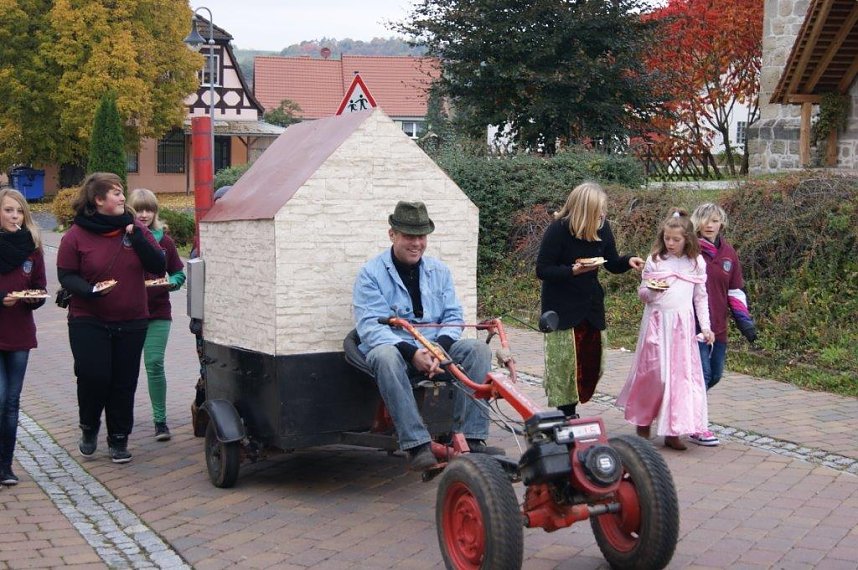 Kirmes-Umzug in Obergebra