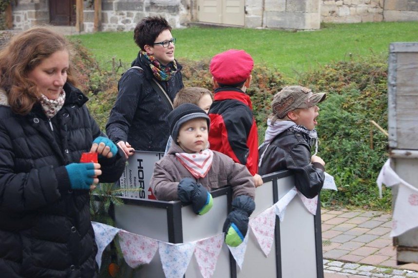 Kirmes-Umzug in Obergebra