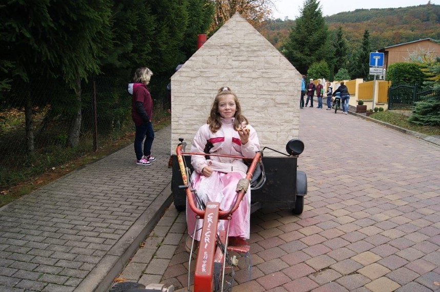 Kirmes-Umzug in Obergebra