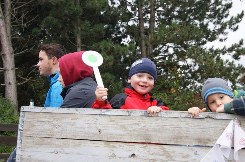 Kirmes-Umzug in Obergebra
