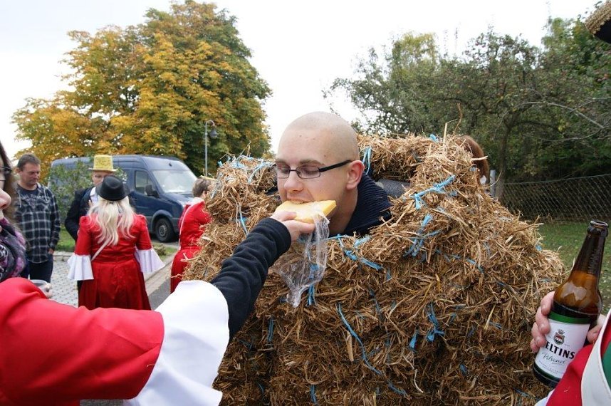Kirmes-Umzug in Obergebra