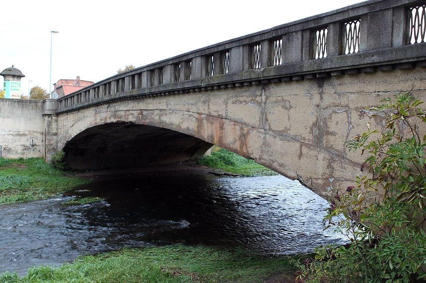 Sanierungsfall: Grimmelbr&uuml;cke in der Hesser&ouml;der Stra&szlig;e