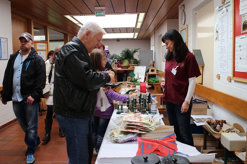Besucher zum Tag der Offenen T&uuml;r