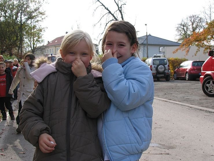 Raus in vier Minuten