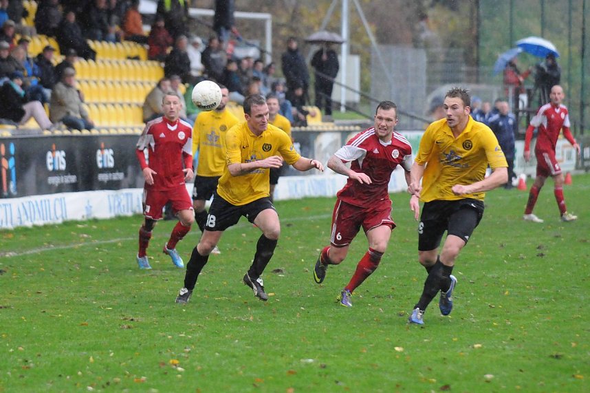 Ausw&auml;rtssieg in Auerbach