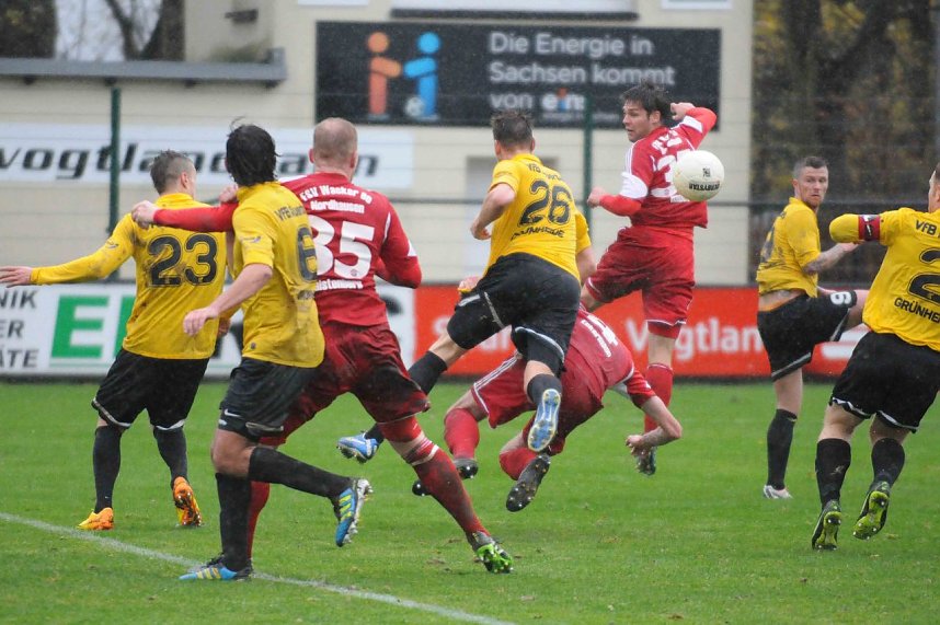 Ausw&auml;rtssieg in Auerbach