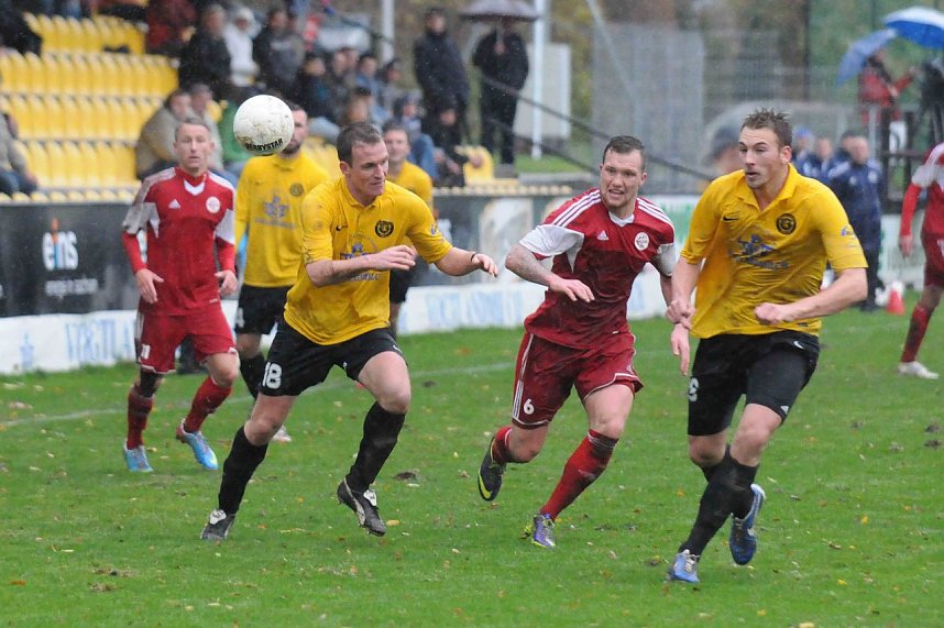 Ausw&auml;rtssieg in Auerbach