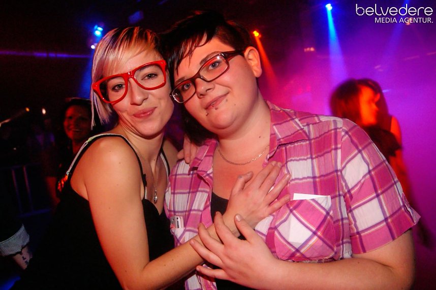 Porno-Brillen-Party im Sax