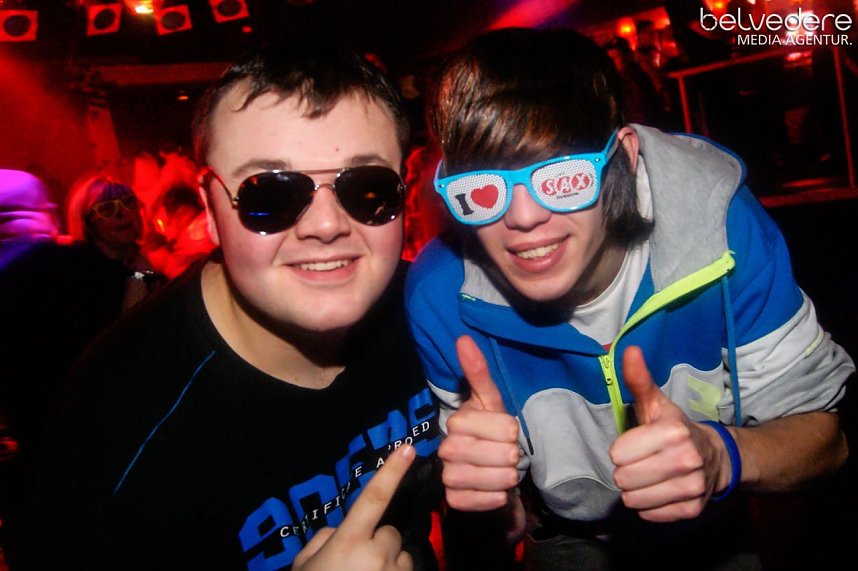 Porno-Brillen-Party im Sax