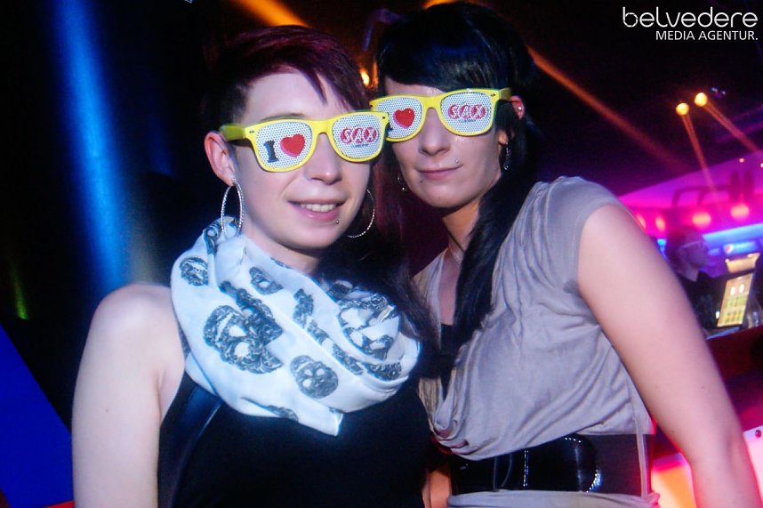 Porno-Brillen-Party im Sax