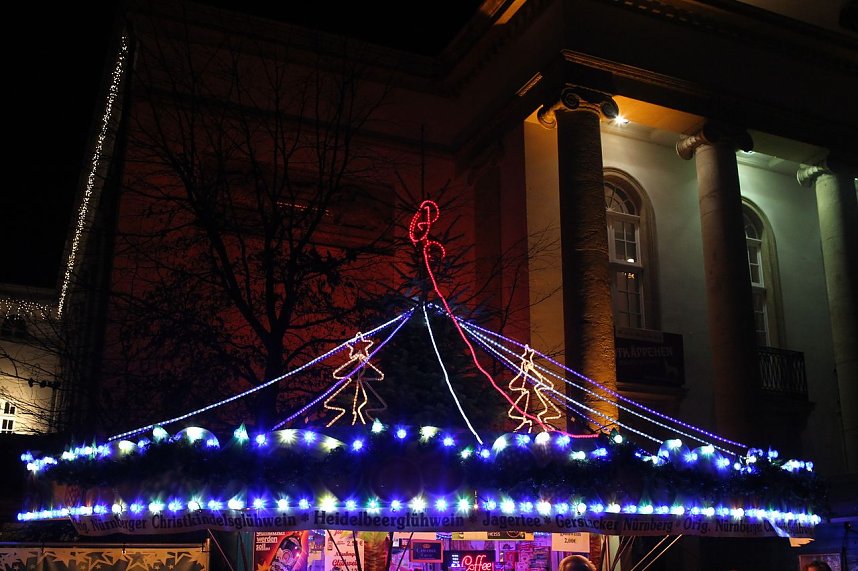 Auf dem Theaterplatz